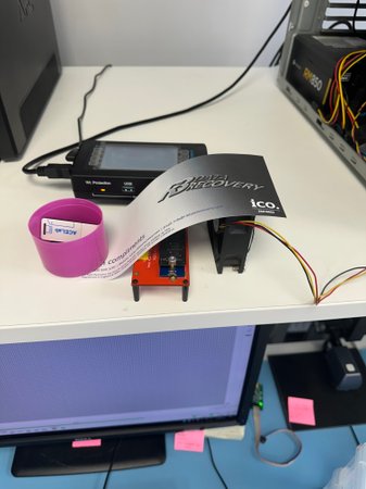 PC-3000 Portable imaging setup with R3 branding and active sector scan